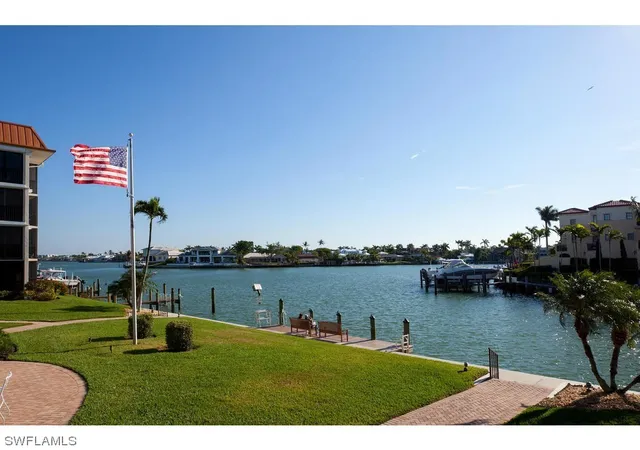 2900-gulf-shore-blvd-n-103-naples-fl-34103/hzid_ca96ae47