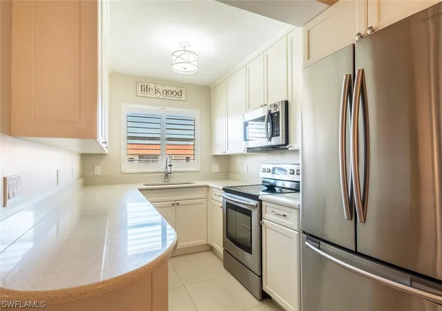 2900-gulf-shore-blvd-n-404-naples-fl-34103/hzid_93c8c43c
