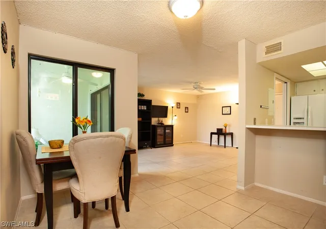 3635-boca-ciega-dr-206-naples-fl-34112/hzid_0c0241bb