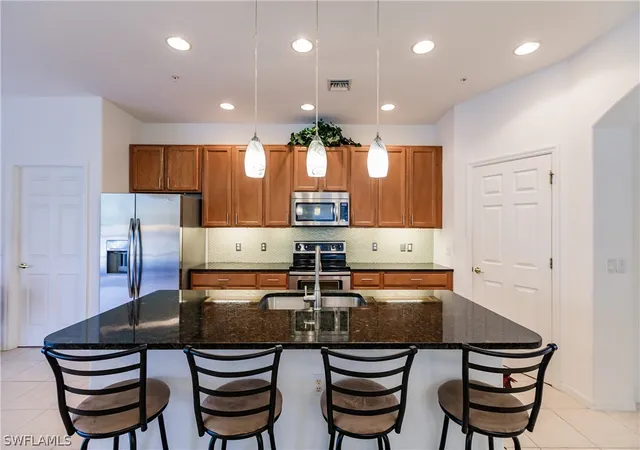 14758-calusa-palms-dr-201-fort-myers-fl-33919/hzid_72a1f461