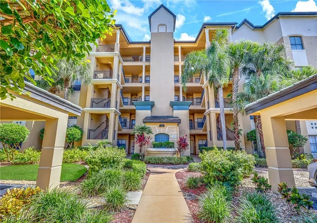 200-vintage-cir-d-201-naples-fl-34119/hzid_96a3ffbf
