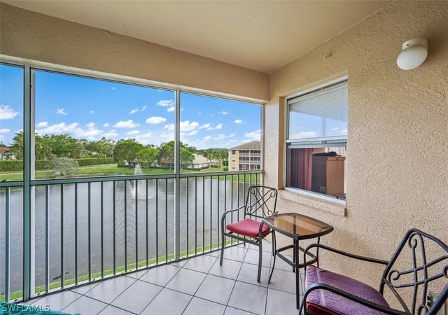 9650-victoria-ln-b-307-naples-fl-34109/hzid_014894b1