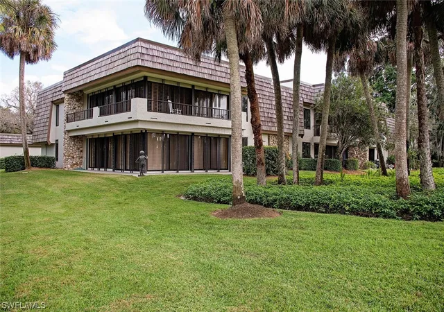 106-wilderness-dr-i-236-naples-fl-34105/hzid_a9f5f93e