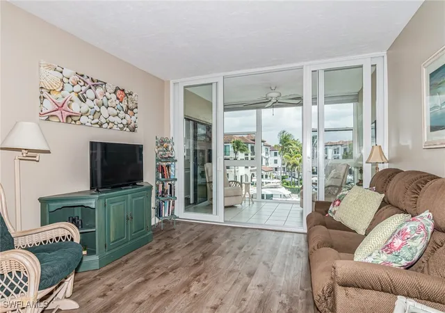 805-river-point-dr-202c-naples-fl-34102/hzid_069da331