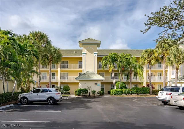 15495-cedarwood-ln-9-104-naples-fl-34110/hzid_21ed617a