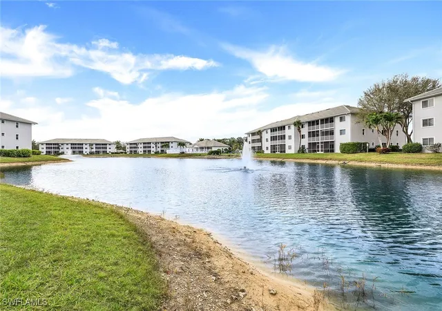 7822-great-heron-way-205-naples-fl-34104/hzid_f76b27f2