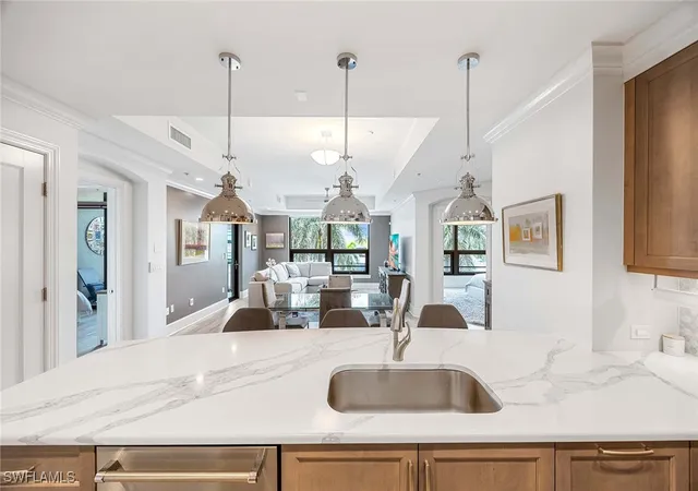 9115-strada-pl-5312-naples-fl-34108/hzid_ea9226d4