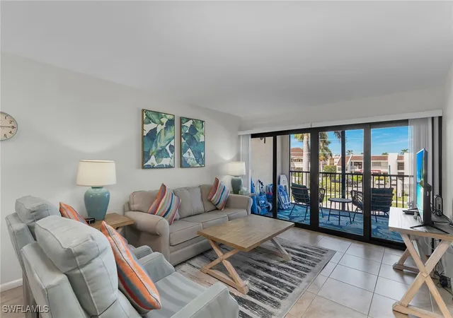 1012-anglers-cvs-d303-marco-island-fl-34145/hzid_ae82b1ea