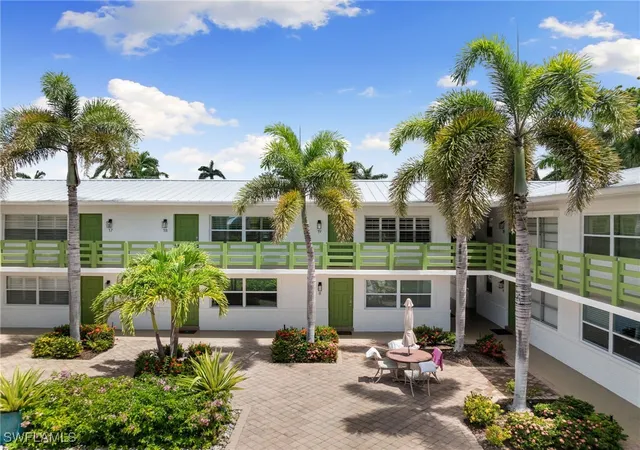 975-9th-ave-s-19-naples-fl-34102/hzid_925cabbe