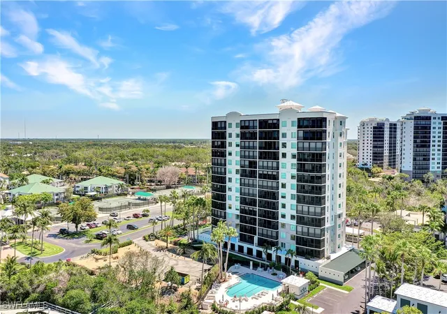 430-cove-tower-dr-403-naples-fl-34110/hzid_339d13e7