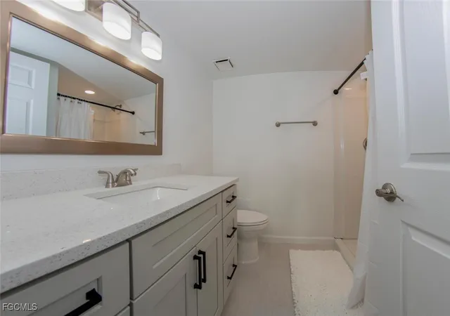 16007-davis-rd-613-fort-myers-fl-33908/hzid_834f4c24