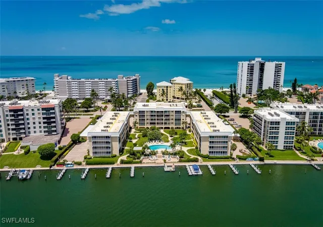 3450-gulf-shore-blvd-n-315-naples-fl-34103/hzid_f65a4a24