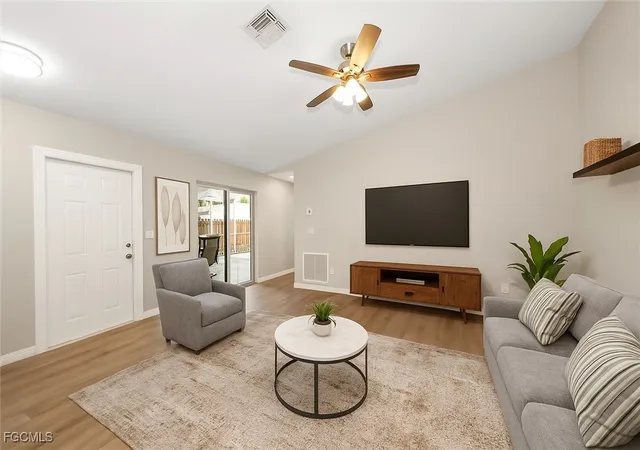 15630-crystal-lake-dr-102-north-fort-myers-fl-33917/hzid_4f6b1599
