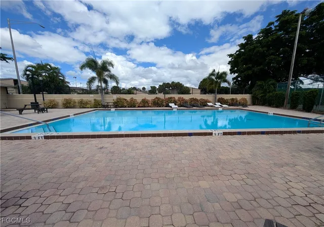 5305-summerlin-rd-514-fort-myers-fl-33919/hzid_b8d929a9