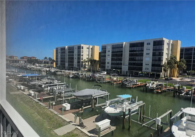 4521-bay-beach-ln-222-fort-myers-beach-fl-33931/hzid_19d352e5