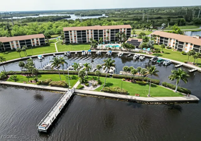 16000-bay-pointe-blvd-306-north-fort-myers-fl-33917/hzid_05cce922