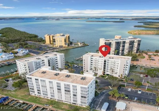4331-bay-beach-ln-152-fort-myers-beach-fl-33931/hzid_529e44a9