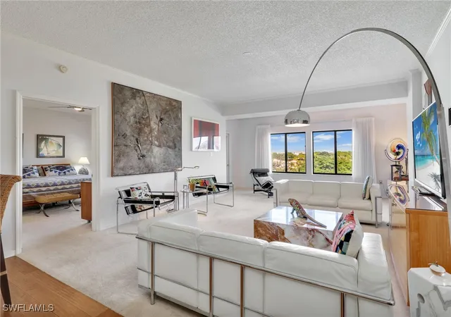 201-arbor-lake-dr-2-504-naples-fl-34110/hzid_88adaad7
