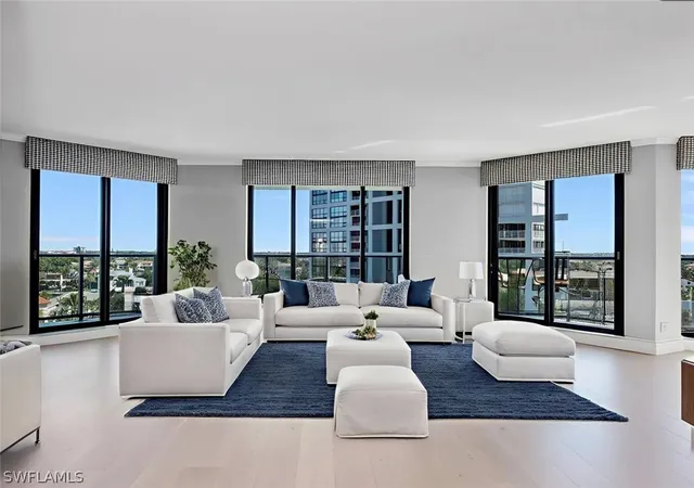 4901-gulf-shore-blvd-n-803-naples-fl-34103/hzid_db1f6c12