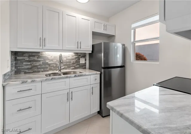 641-12th-ave-s-641-naples-fl-34102/hzid_12535b78