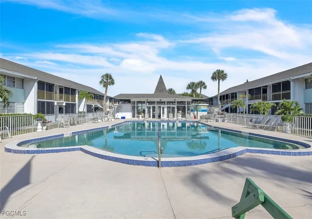 403-se-43rd-ter-11-cape-coral-fl-33904/hzid_02ab9ace