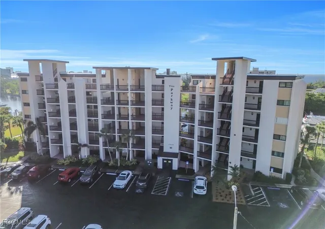 3458-hancock-bridge-pkwy-sw-155-north-fort-myers-fl-33903/hzid_1e555635