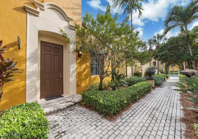 9105-yuba-ln-7902-naples-fl-34113/hzid_d86d8a5d