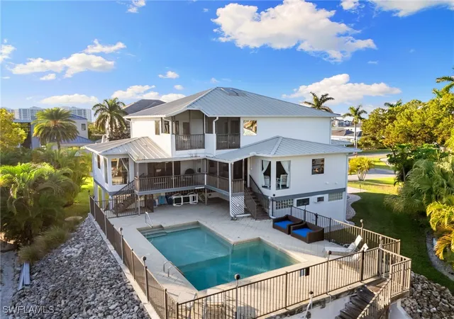 821-palm-st-marco-island-fl-34145/hzid_b0e2680a