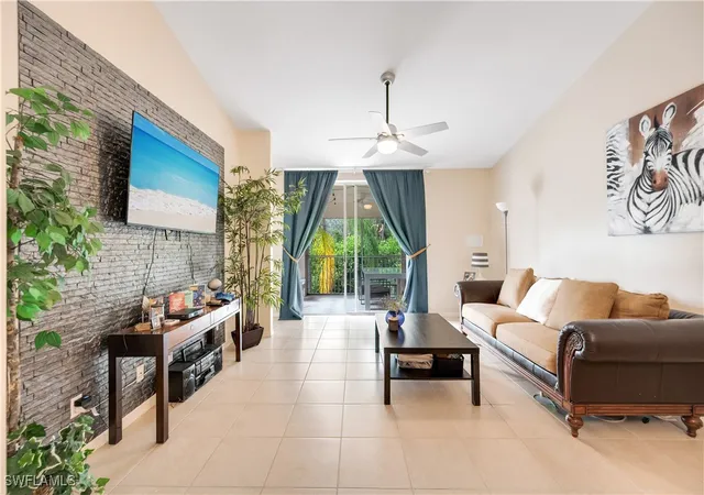 6625-huntington-lakes-cir-203-naples-fl-34119/hzid_2affc342