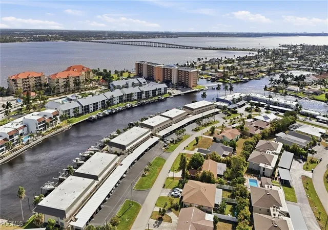 4229-se-19th-place-2b-cape-coral-fl-33904/hzid_e8e7d2f4