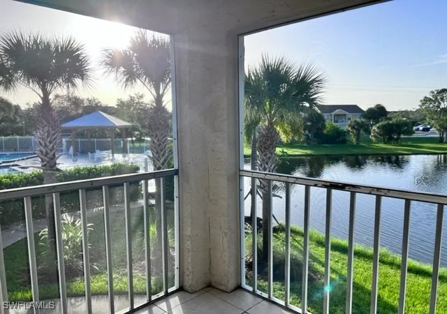 153-santa-clara-dr-10-naples-fl-34104/hzid_44a31840