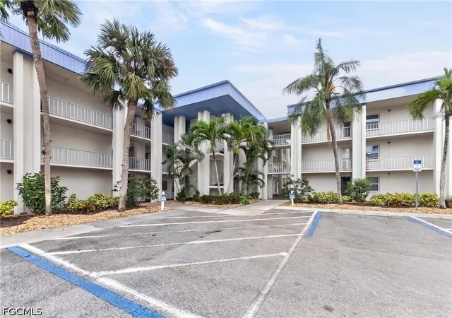 1624-pine-valley-dr-218-fort-myers-fl-33907/hzid_86fe4a54