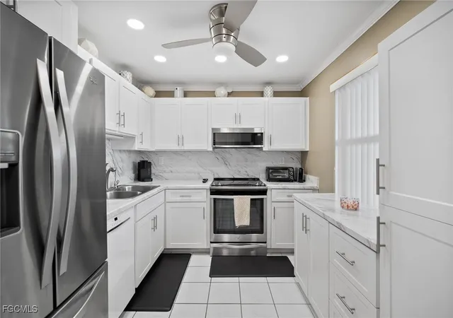6102-augusta-dr-302-fort-myers-fl-33907/hzid_0cbe56d0