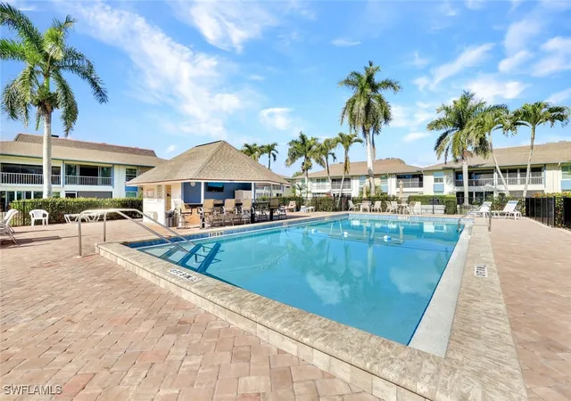 325-charlemagne-blvd-c204-naples-fl-34112/hzid_716cec2b