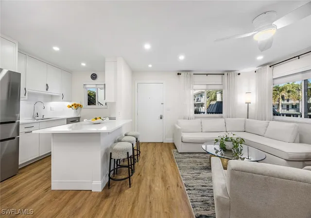 766-central-ave-209-naples-fl-34102/hzid_17ef72e6