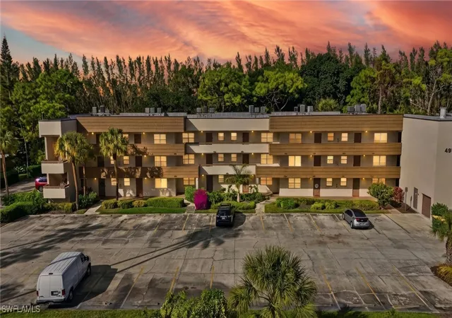 499-forest-lakes-blvd-203-naples-fl-34105/hzid_f5d2be37