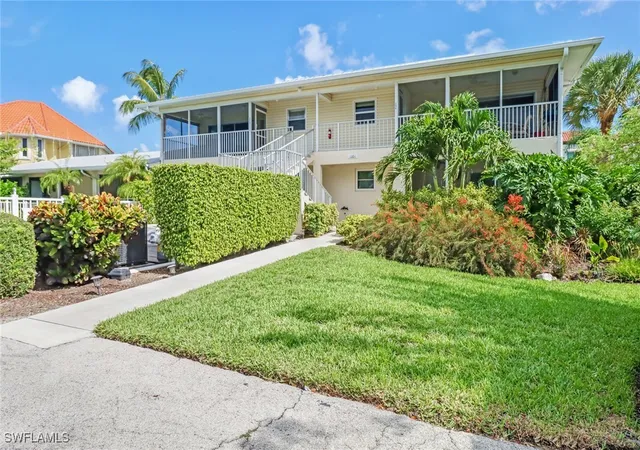 1351-curlew-ave-104-naples-fl-34102/hzid_942ca5a0