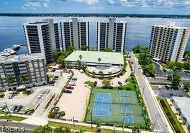1910-virginia-ave-1103-fort-myers-fl-33901/hzid_e766fd1f