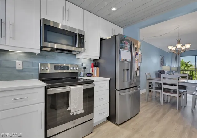 2121-collier-ave-508-fort-myers-fl-33901/hzid_a44a4a9d