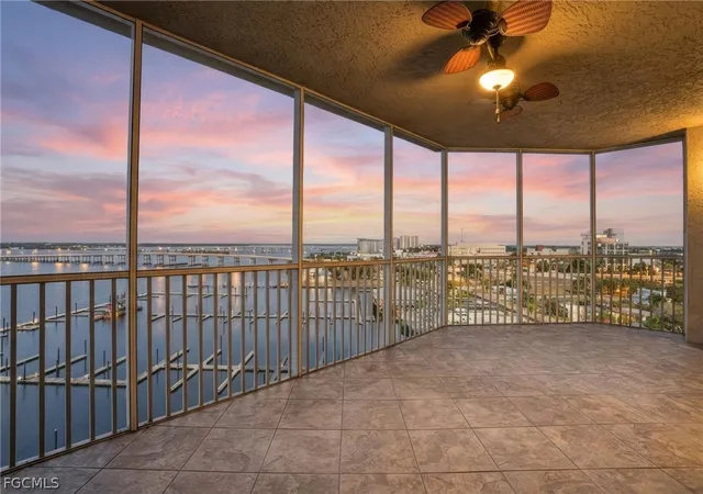 2090-w-1st-st-1206-fort-myers-fl-33901/hzid_50bdce8e