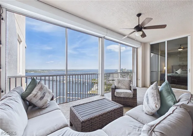 2090-w-first-st-g2907-fort-myers-fl-33901/hzid_e918bda1