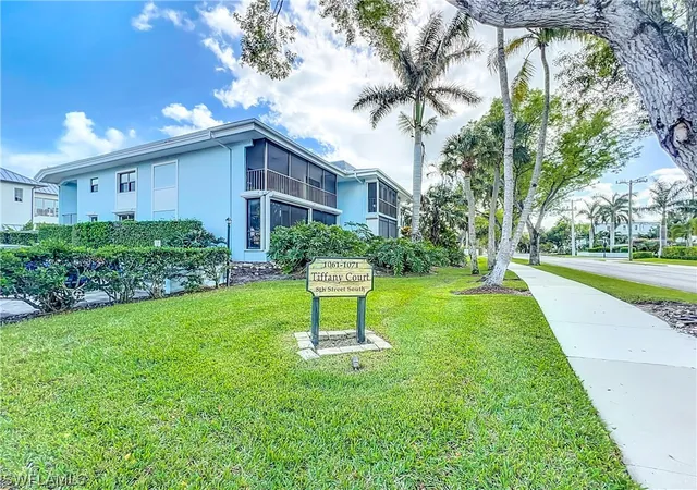 1065-8th-st-s-203-naples-fl-34102/hzid_9742b686