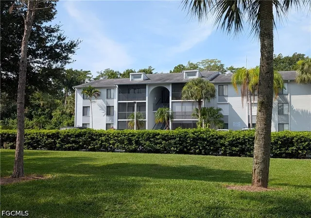 9650-green-cypress-ln-22-fort-myers-fl-33905/hzid_e3ec1219