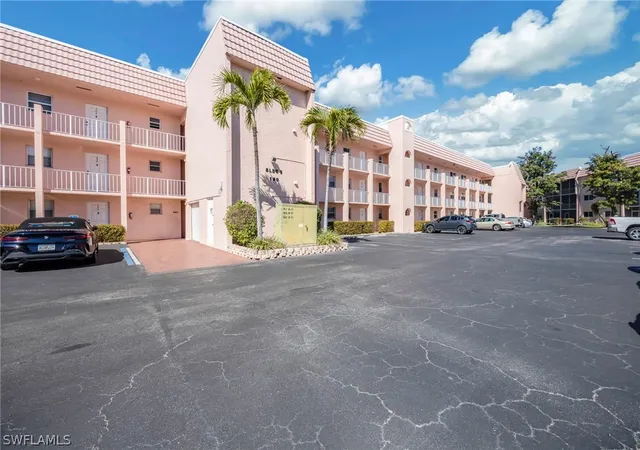 180-turtle-lake-ct-211-naples-fl-34105/hzid_90098254
