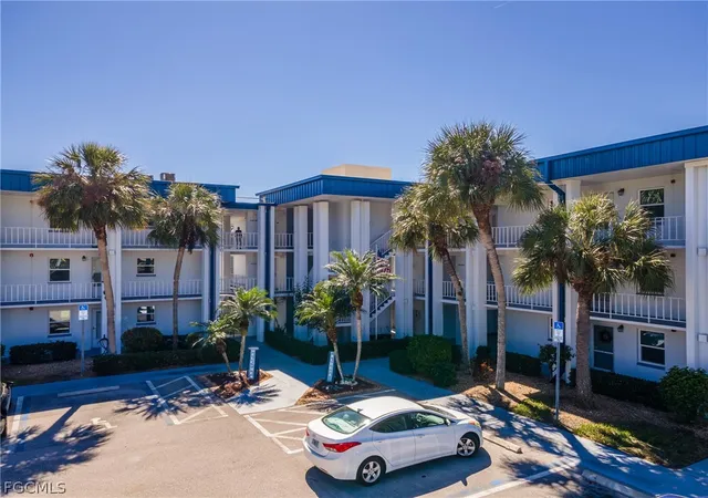 1724-pine-valley-dr-318-fort-myers-fl-33907/hzid_63de8f39