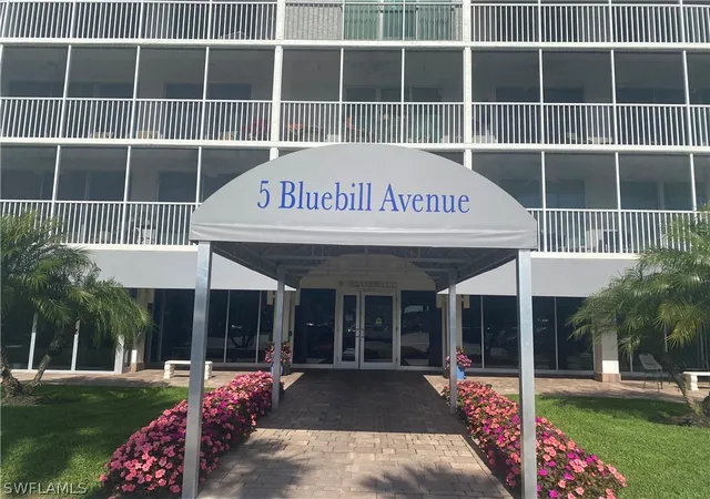 5-bluebill-ave-101-naples-fl-34108/hzid_676bc5ca