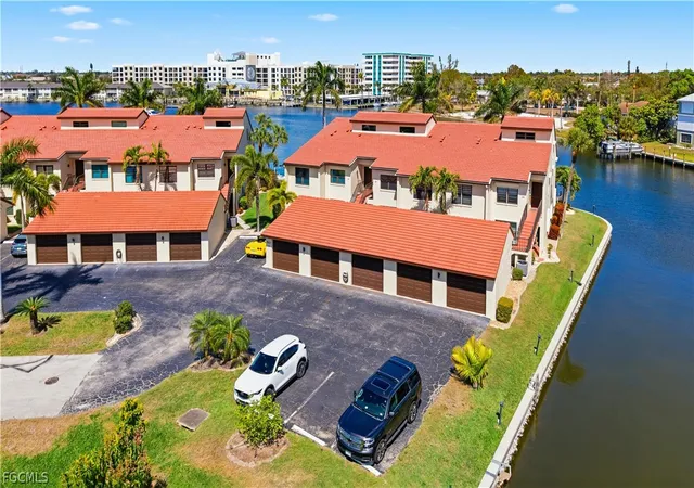 5121-sunnybrook-ct-26-cape-coral-fl-33904/hzid_43913f95