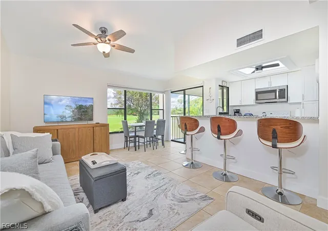 5530-trailwinds-dr-726-fort-myers-fl-33907/hzid_8df26c0b