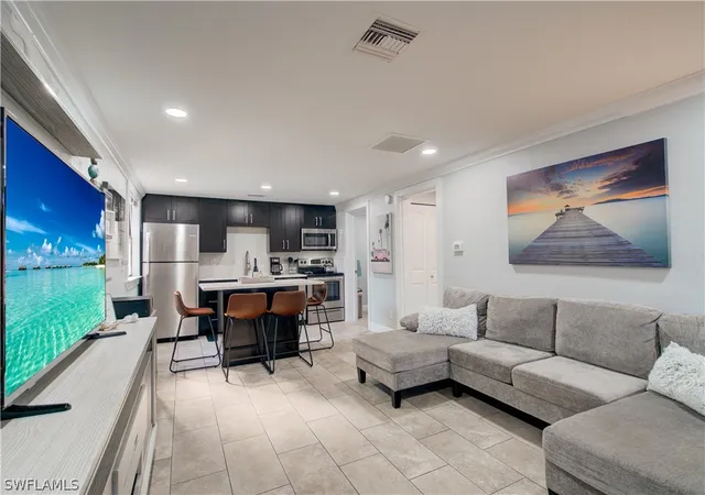 5322-treetops-dr-i-naples-fl-34113/hzid_10cbdb01