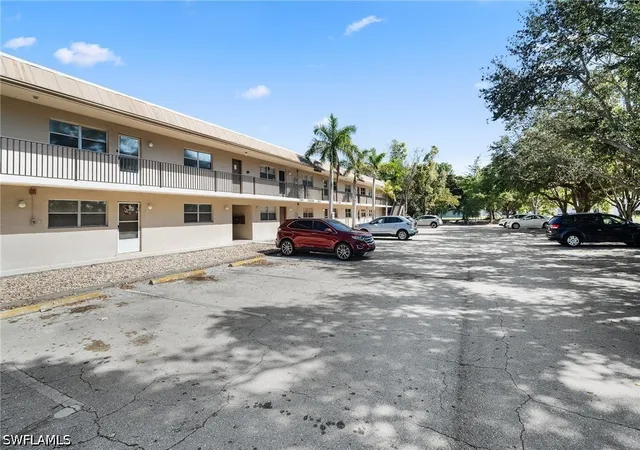 1560-colonial-blvd-234-fort-myers-fl-33907/hzid_d4b52adf